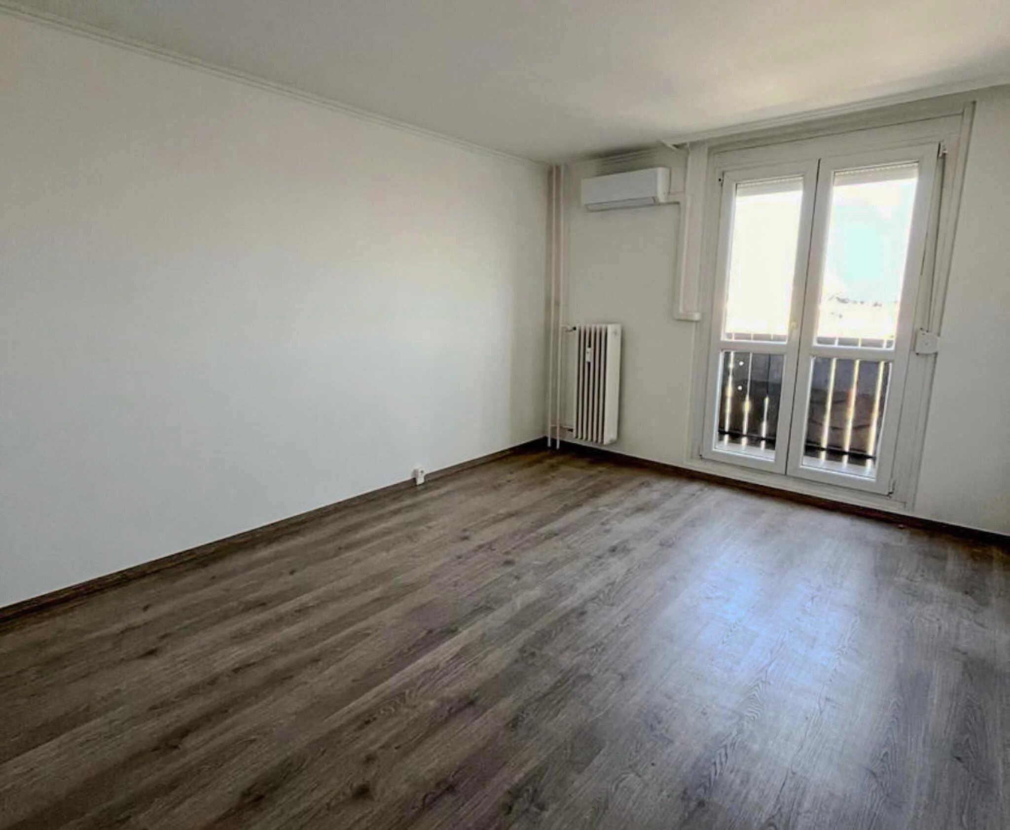 Pécs, Nagy Lajos király útja