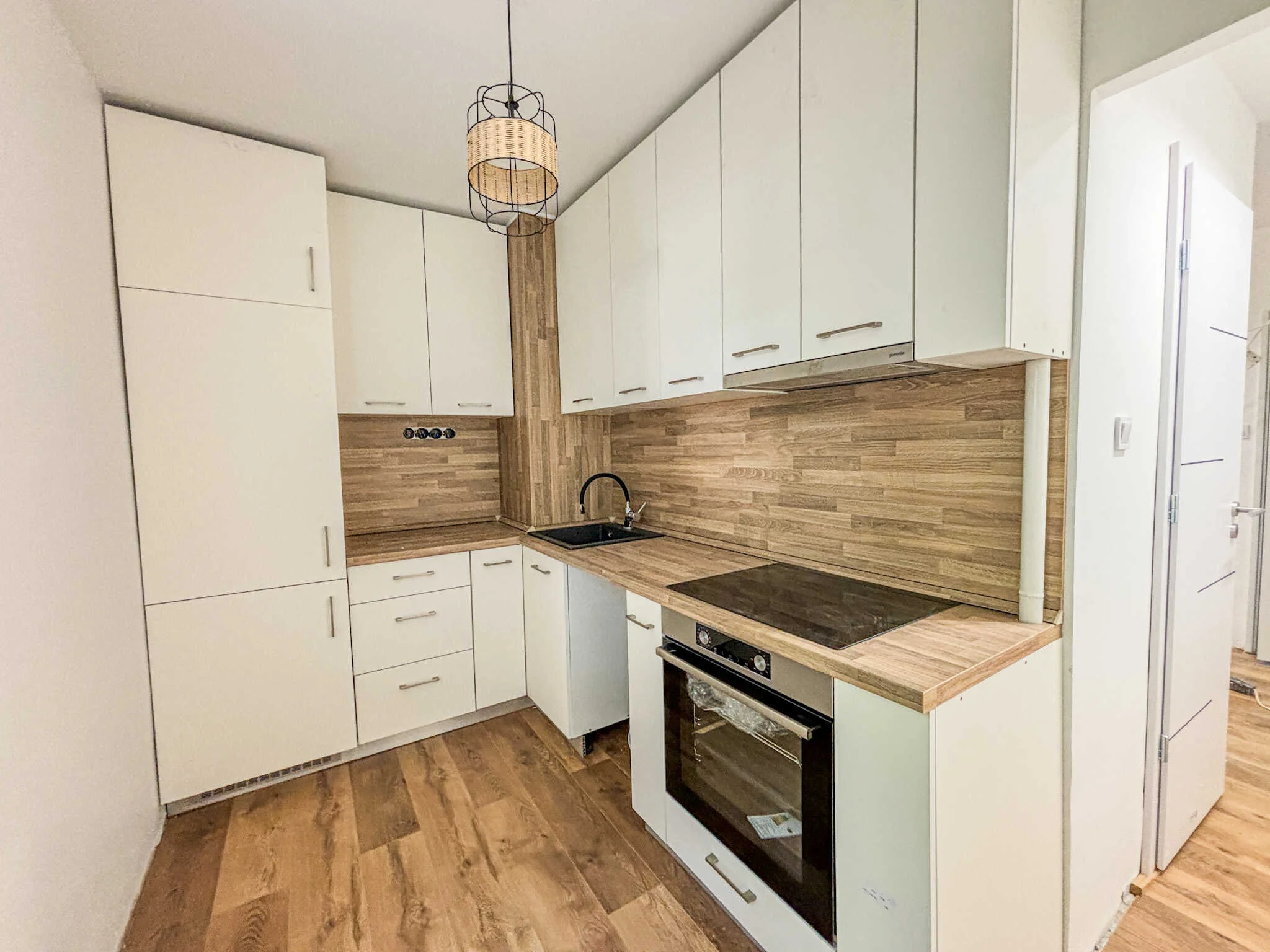 Pécs, Nagy Lajos király útja