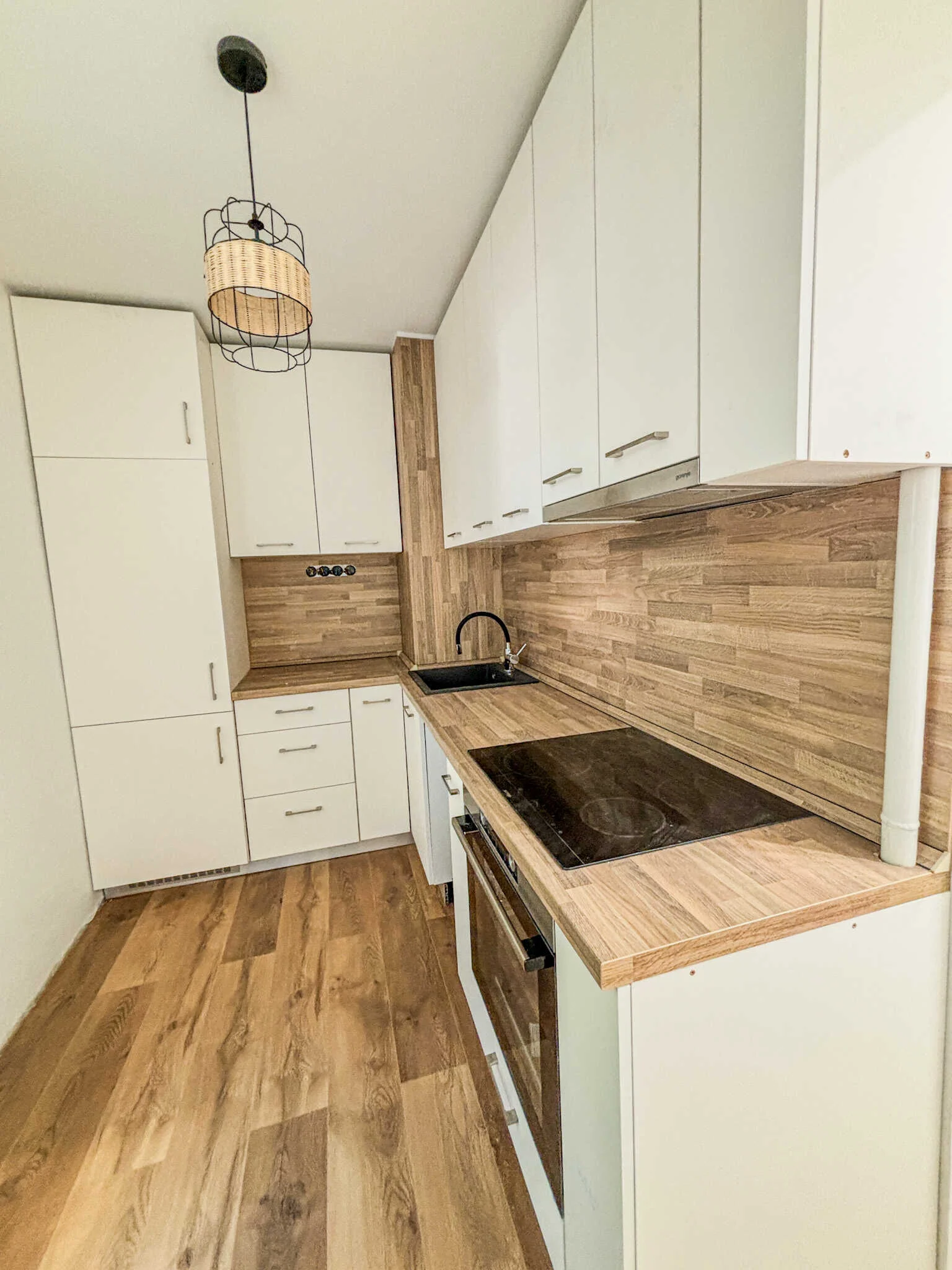 Pécs, Nagy Lajos király útja