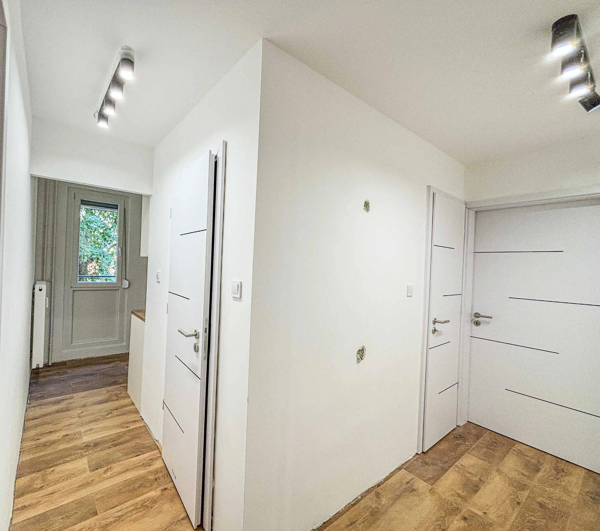 Pécs, Nagy Lajos király útja